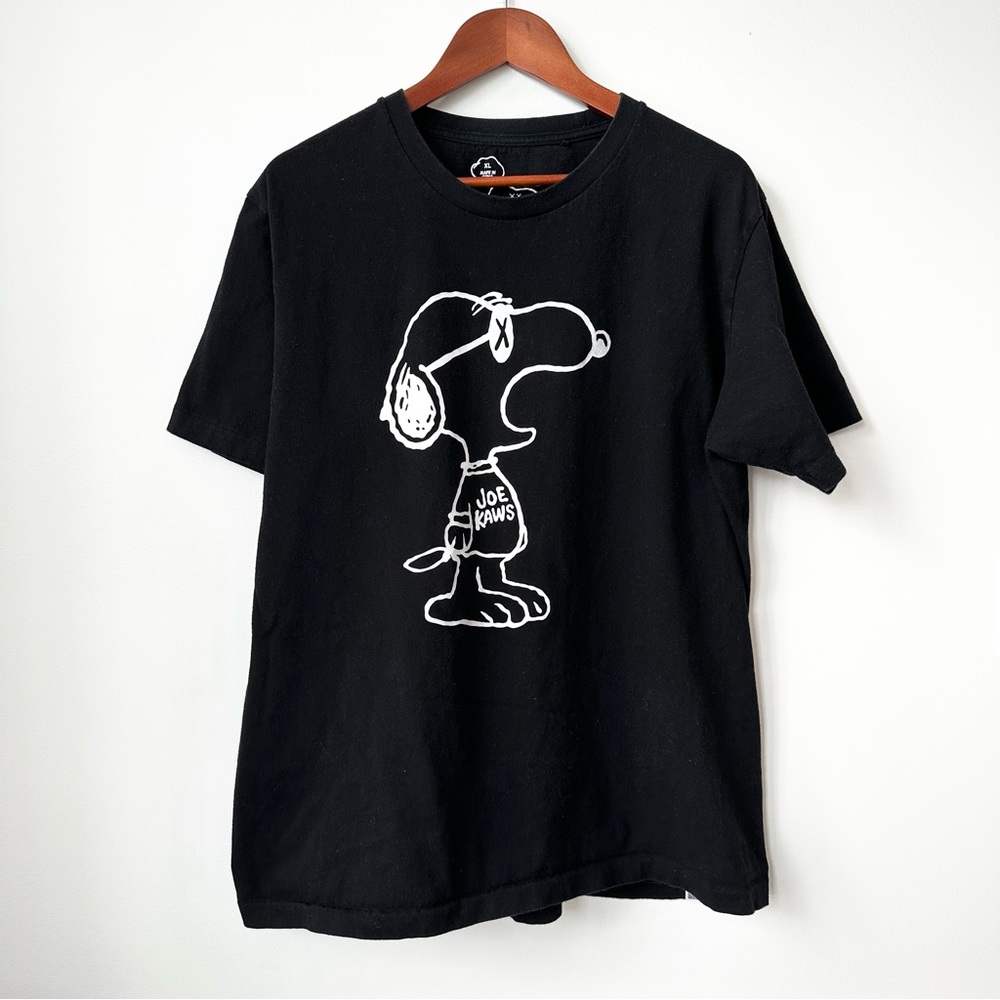 KAWS x UNIQLO | PEANUTS JOE KAWS YAWN OUTLINE T-SHIRT (RARE) BLACK CARTOON HYPE